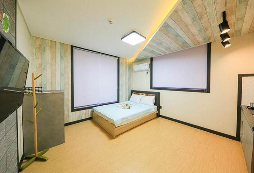 Boryeong Snail Pension