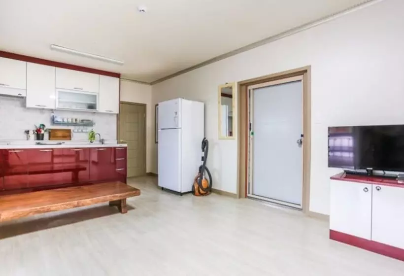 Danyang Blue Pension