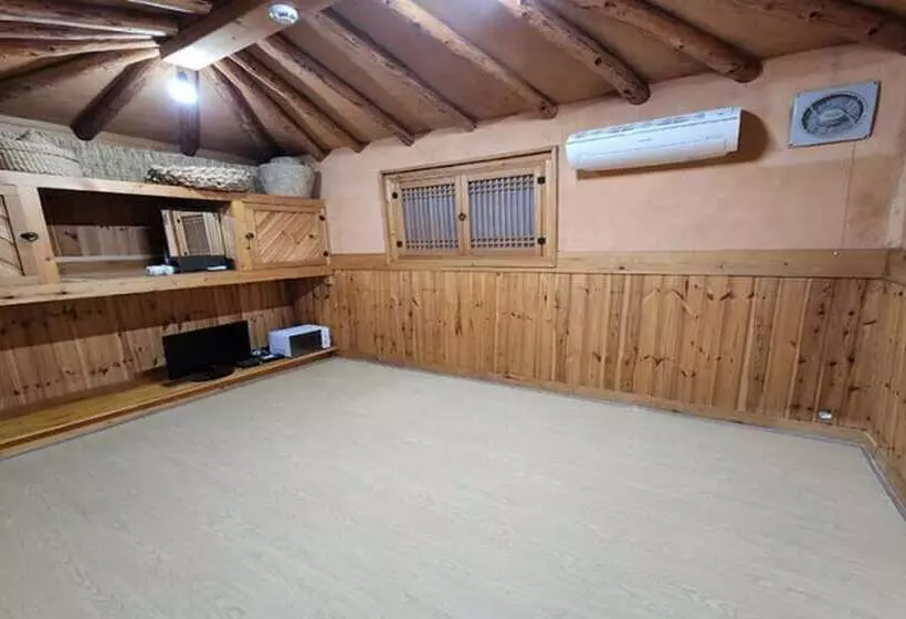 Gapyeong Dumesangol Pension