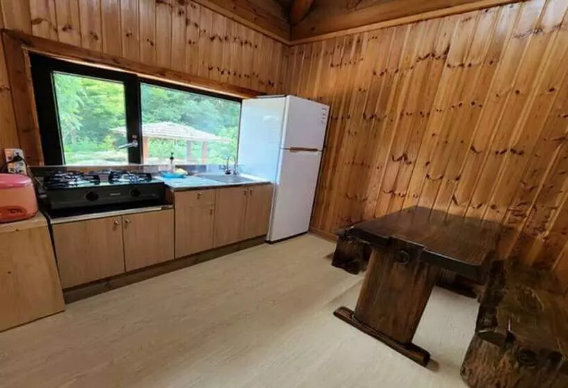 Gapyeong Dumesangol Pension
