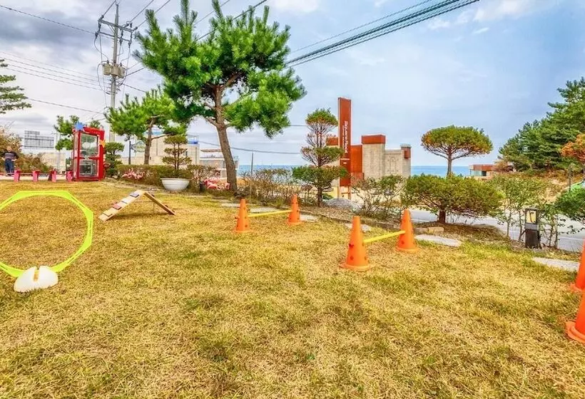 Goseong Sea&star Pension