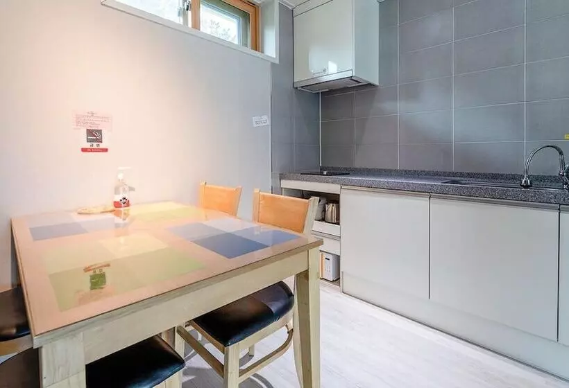 Goseong Sea&star Pension