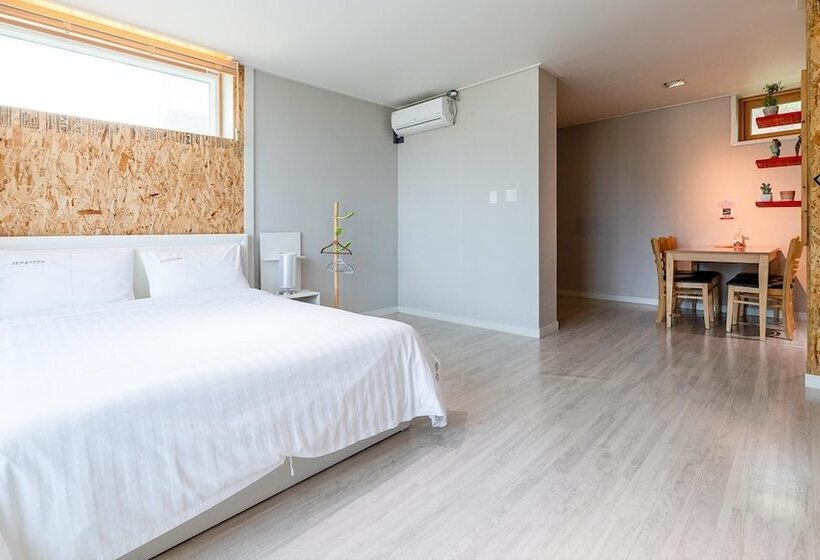 Goseong Sea&star Pension