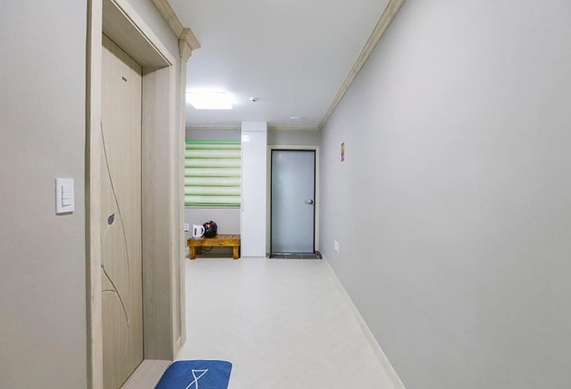 Gurye Gohyangsanjang Pension