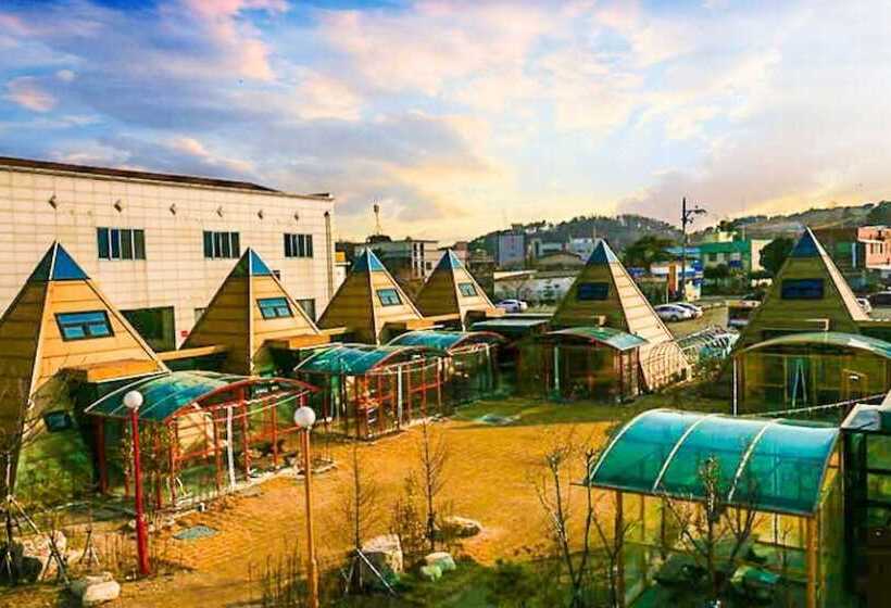 Gyeongju Pyramid Pension