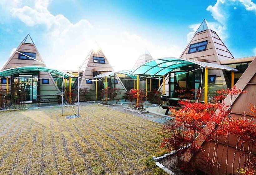 Gyeongju Pyramid Pension