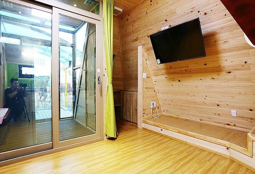 Gyeongju Pyramid Pension