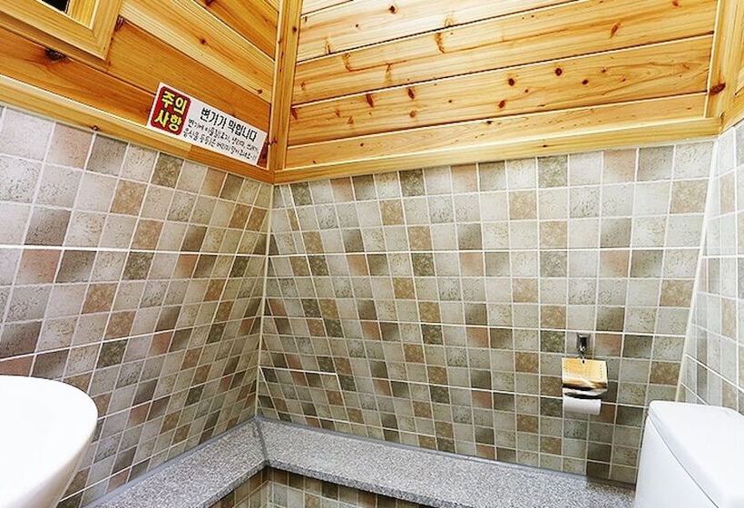 Gyeongju Pyramid Pension