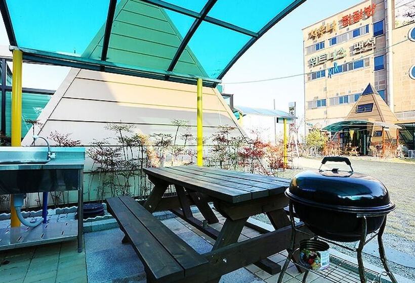 Gyeongju Pyramid Pension