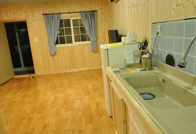 Gyeongju Solbaramgil Pension