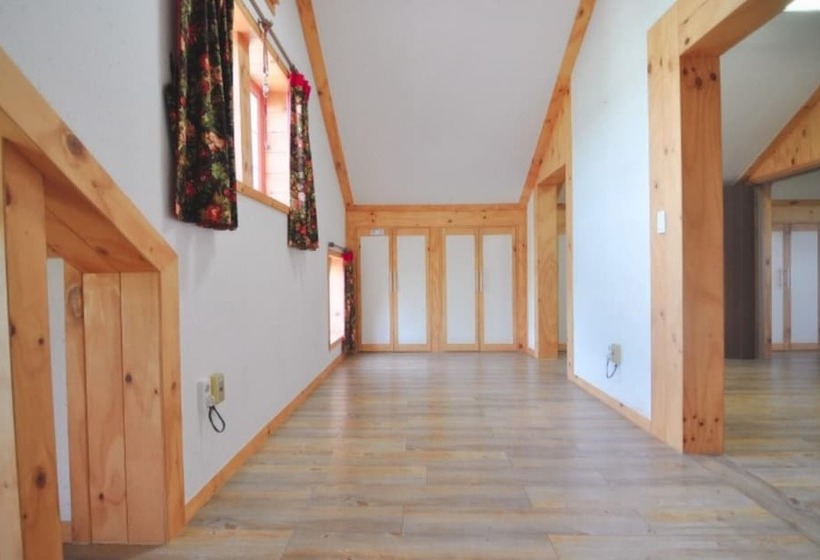 Gyeongju Solbaramgil Pension