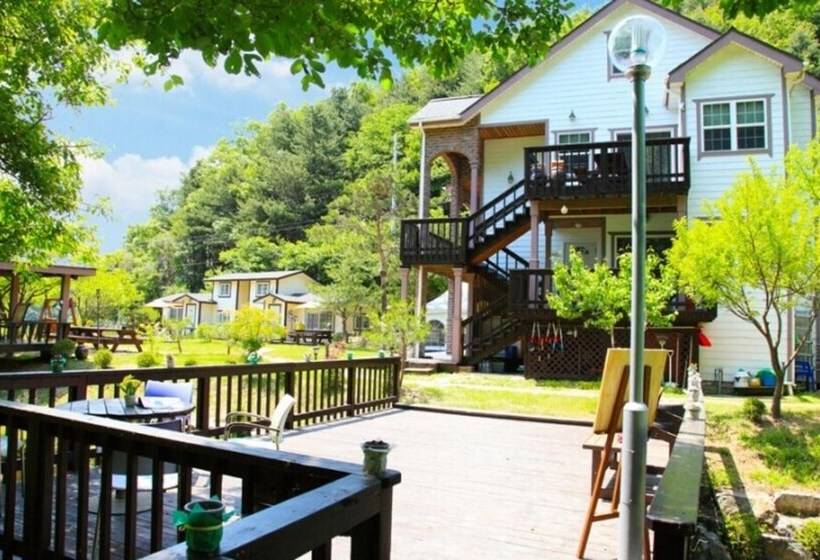 Hongcheon Gamjatown Pension