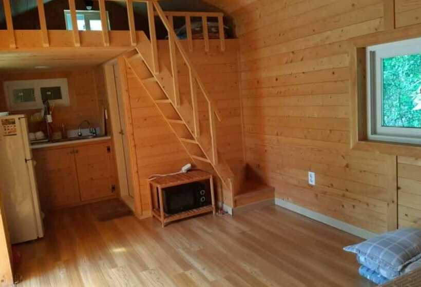 Hwacheon Bongori Tongnamujip Pension