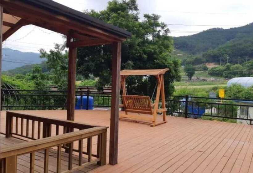 Hwacheon Bongori Tongnamujip Pension