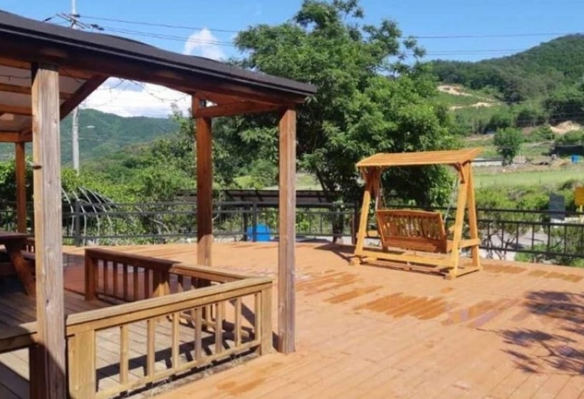 Hwacheon Bongori Tongnamujip Pension