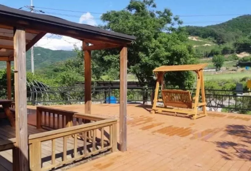 Hwacheon Bongori Tongnamujip Pension