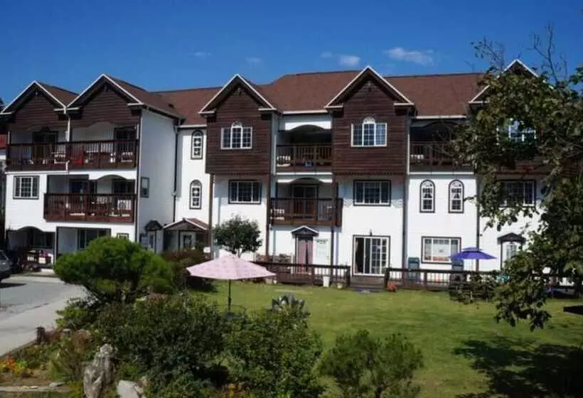 Muju Seolguk Pension