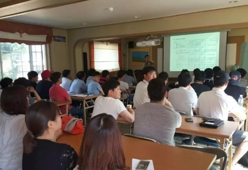 Muju Seolguk Pension