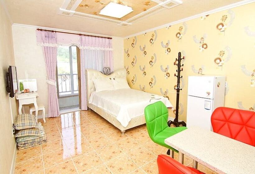 Namhae Sangju Cheonsanhae Pension