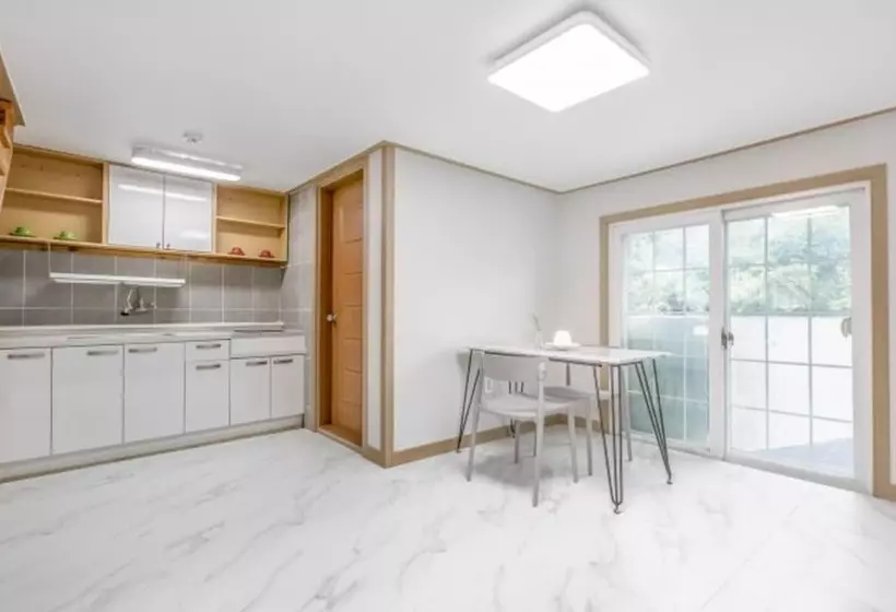 ペンション Gapyeong Sun Poolvilla