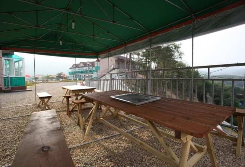 Gyeongju Central Park Pension