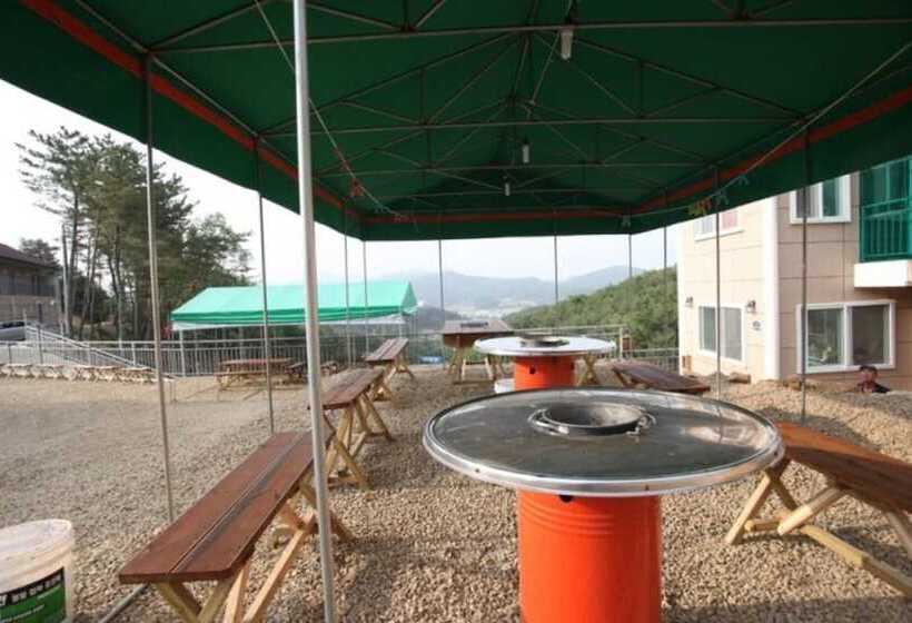 Gyeongju Central Park Pension