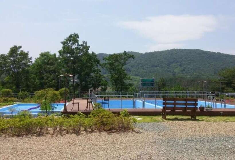 Gyeongju Central Park Pension