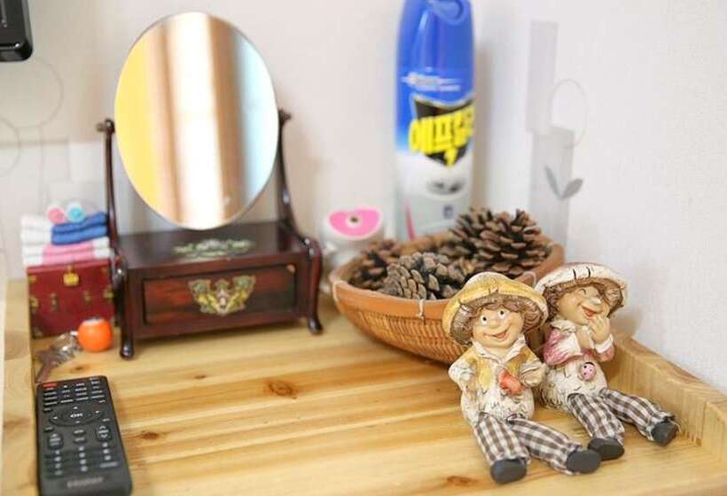 Pension Gyeongju Sopunggil Hanok Stay