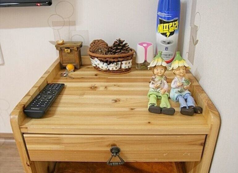 Pension Gyeongju Sopunggil Hanok Stay