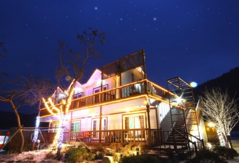 بنسيون Hongcheon Kkantte Pansion