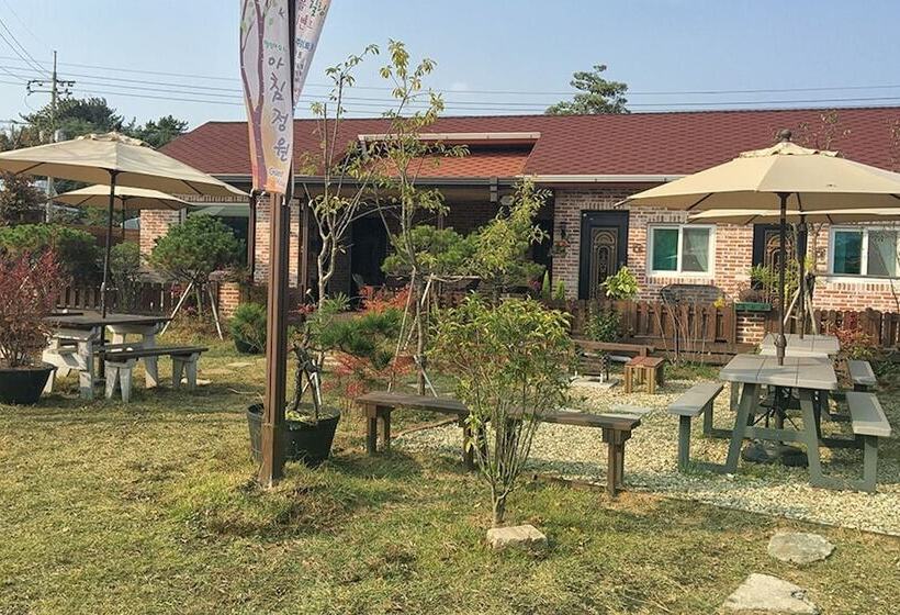 Pensió Jeonju Morning Garden Guest House