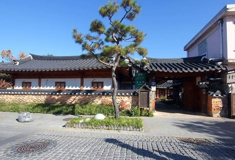 Pensió Jeonju Pungnamheon Hanok Stay
