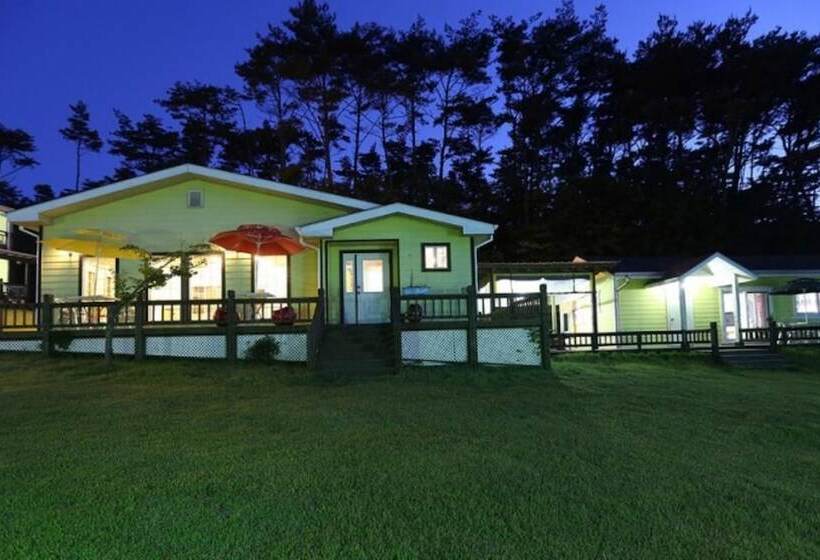 Taean Secret Garden Pension