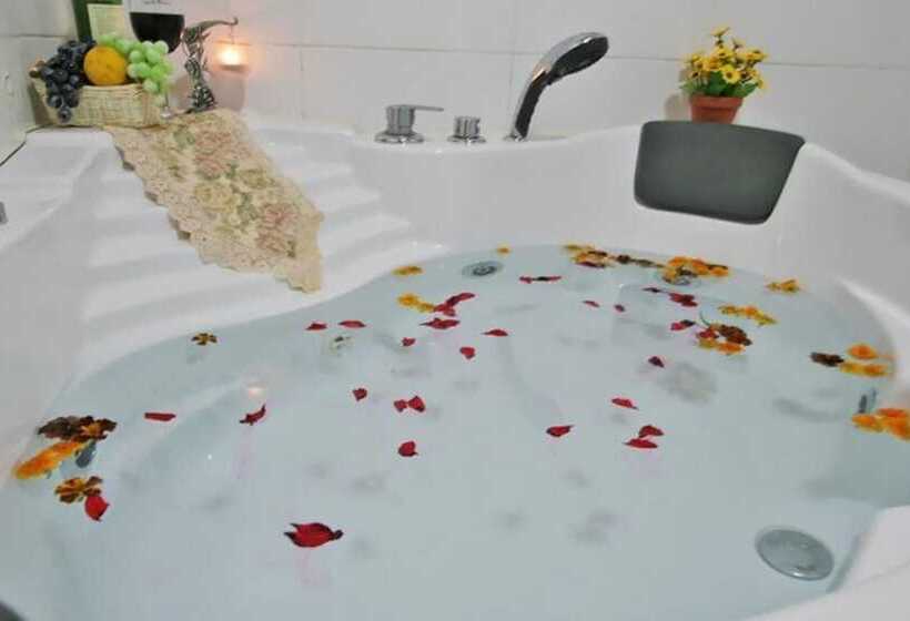 Taean Secret Garden Pension