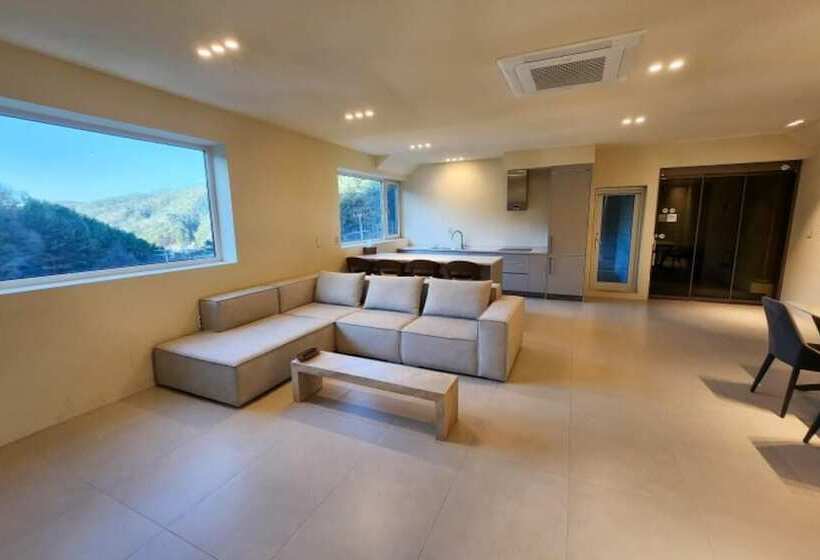 Pocheon Joey Tomato Pension