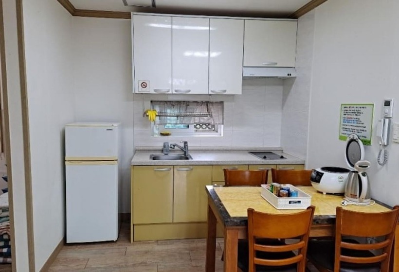 Pohang Full House Pension