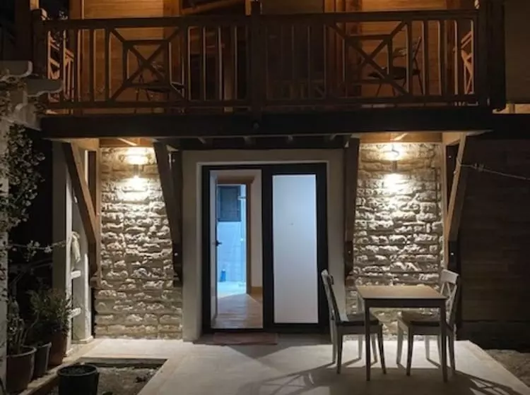 Residenssi Cedar 1 Bed House With Stunning Views