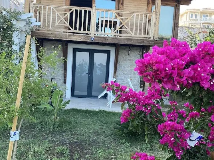 Residenssi Cedar 1 Bed House With Stunning Views