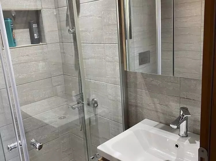 Residenssi Cedar 1 Bed House With Stunning Views