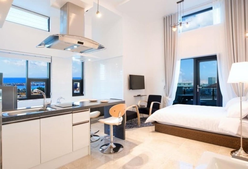 Gangneung Lulu Pension