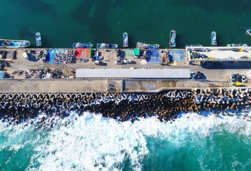 Gangneung Lulu Pension