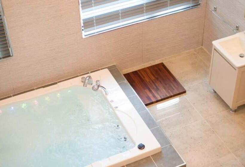 Gangneung Lulu Pension