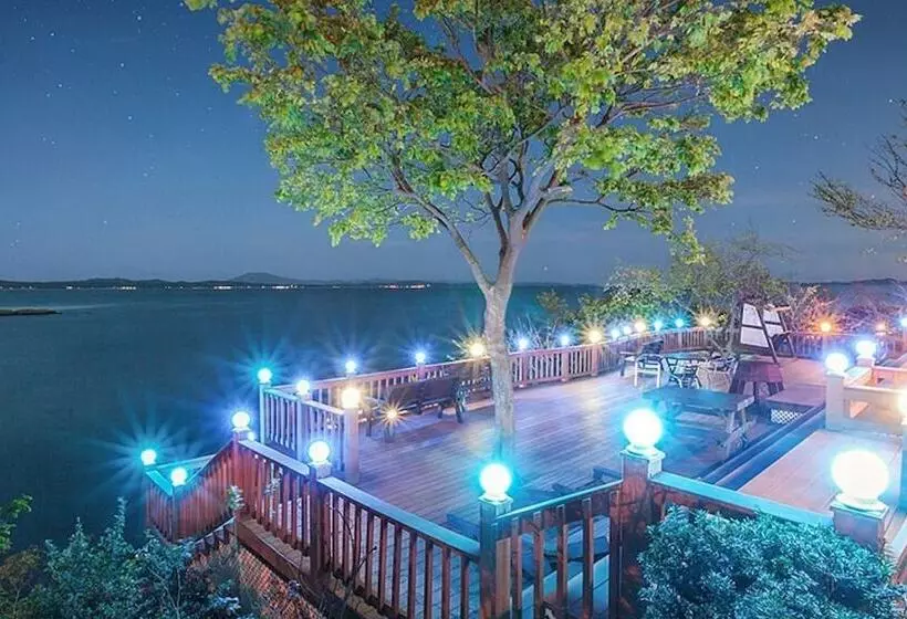 Taean Capella Pension