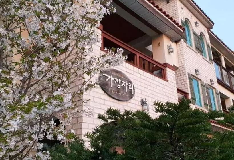 Taean Gajangjari Pension