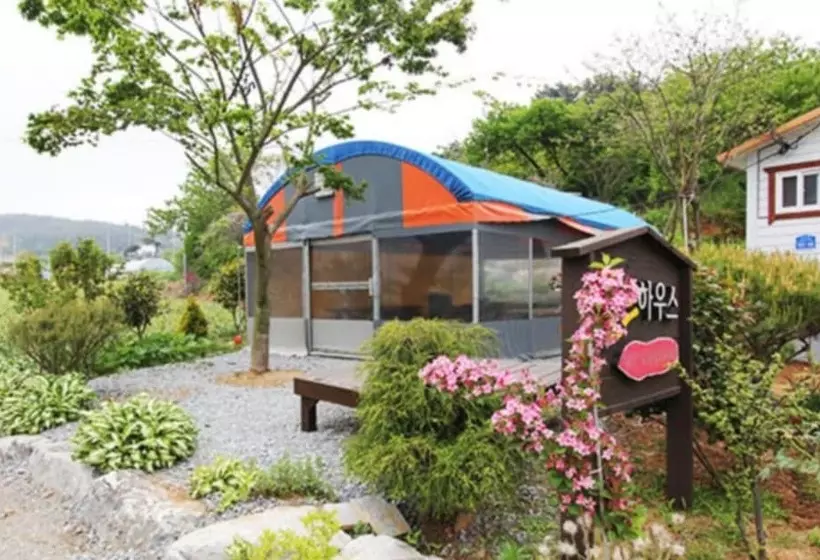 Taean  Gold House Pension