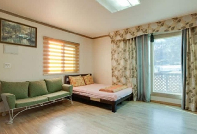 Taean Gold House Pension