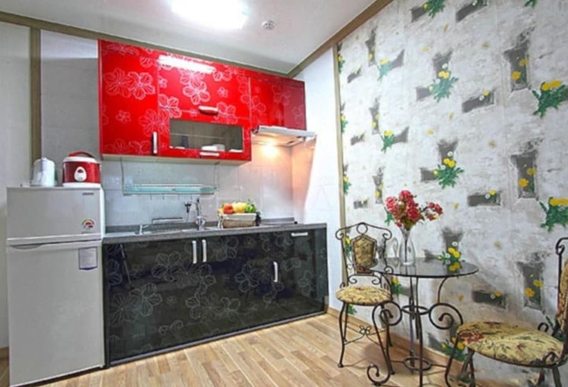 Taean Gold House Pension