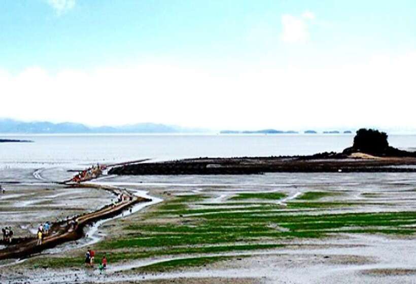 Taean  Grand Blue Pension