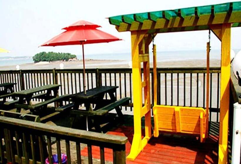 Taean  Grand Blue Pension