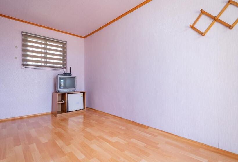 Taean Mammose Pension